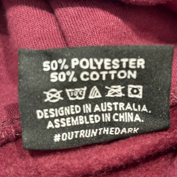 Outrun the Dark top burgundy 
Size: large Women Tops Sweatshirts & Hoodies - Picture 7 of 12